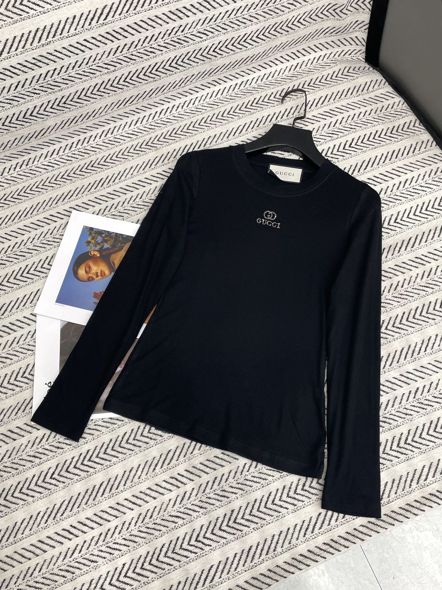 GUCCI LONG-SLEEVE T-SHIRT STYLE 86