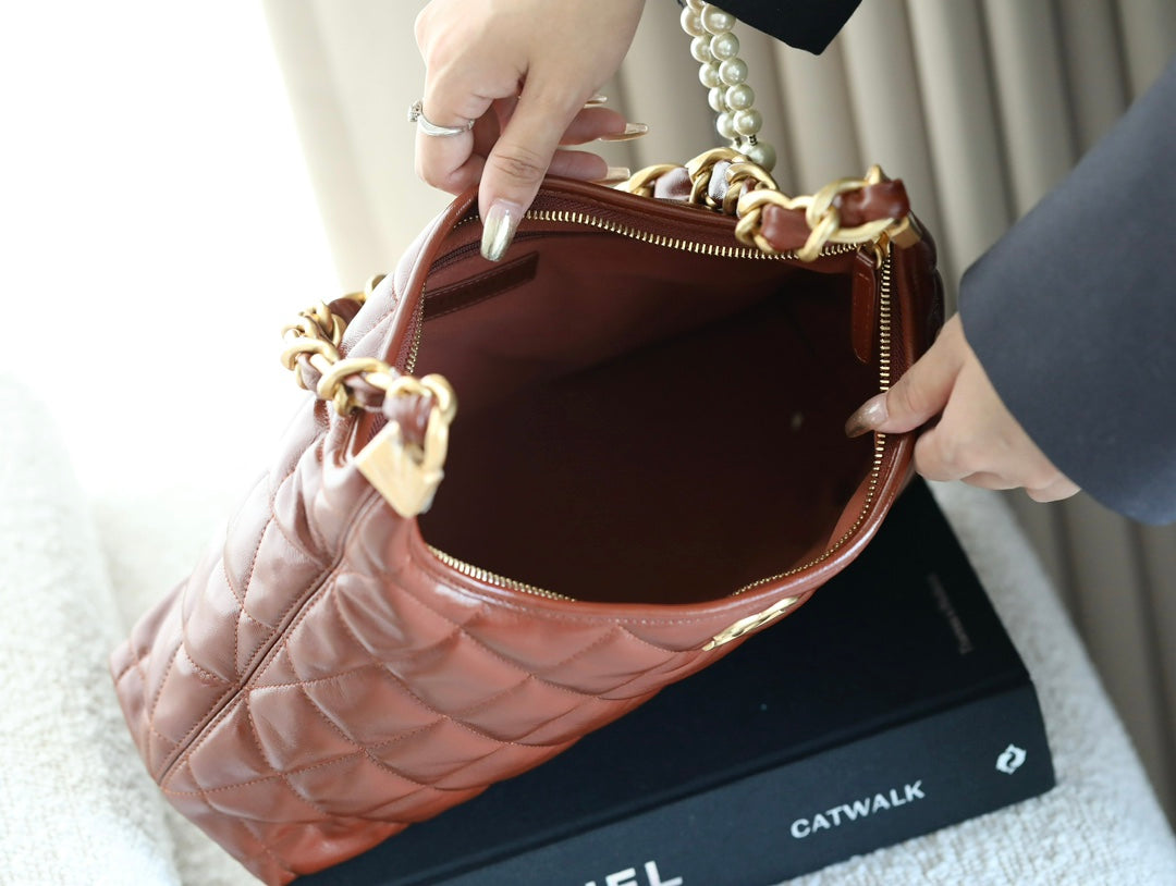 CHANEL 25S HOBO BAG 32 CM IN BROWN LAMBSKIN WITH GOLD HARDWARE
