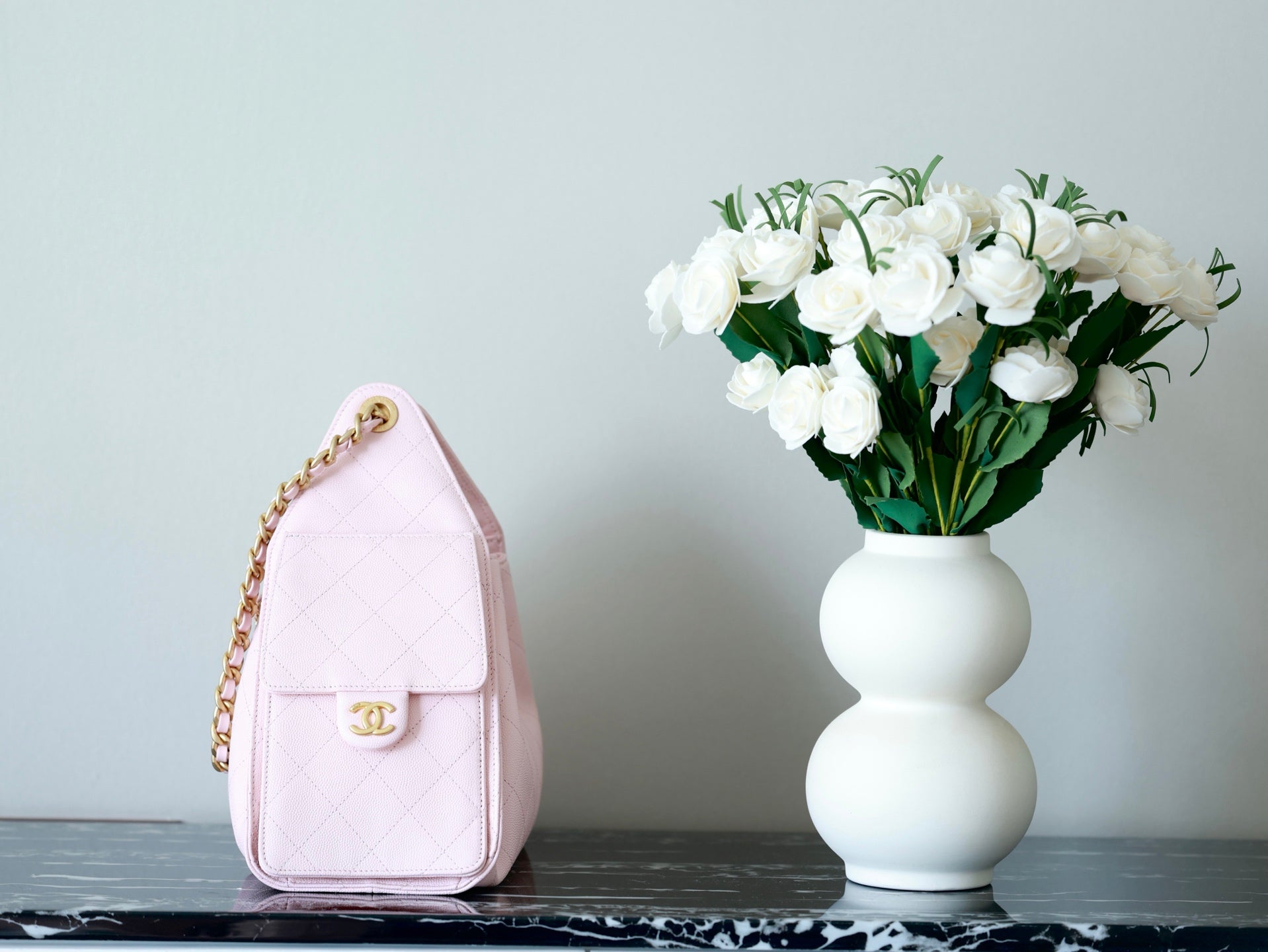 CHANEL 25S HOBO BAG 30 CM IN LIGHT PINK LAMBSKIN WITH GOLD HARDWARE