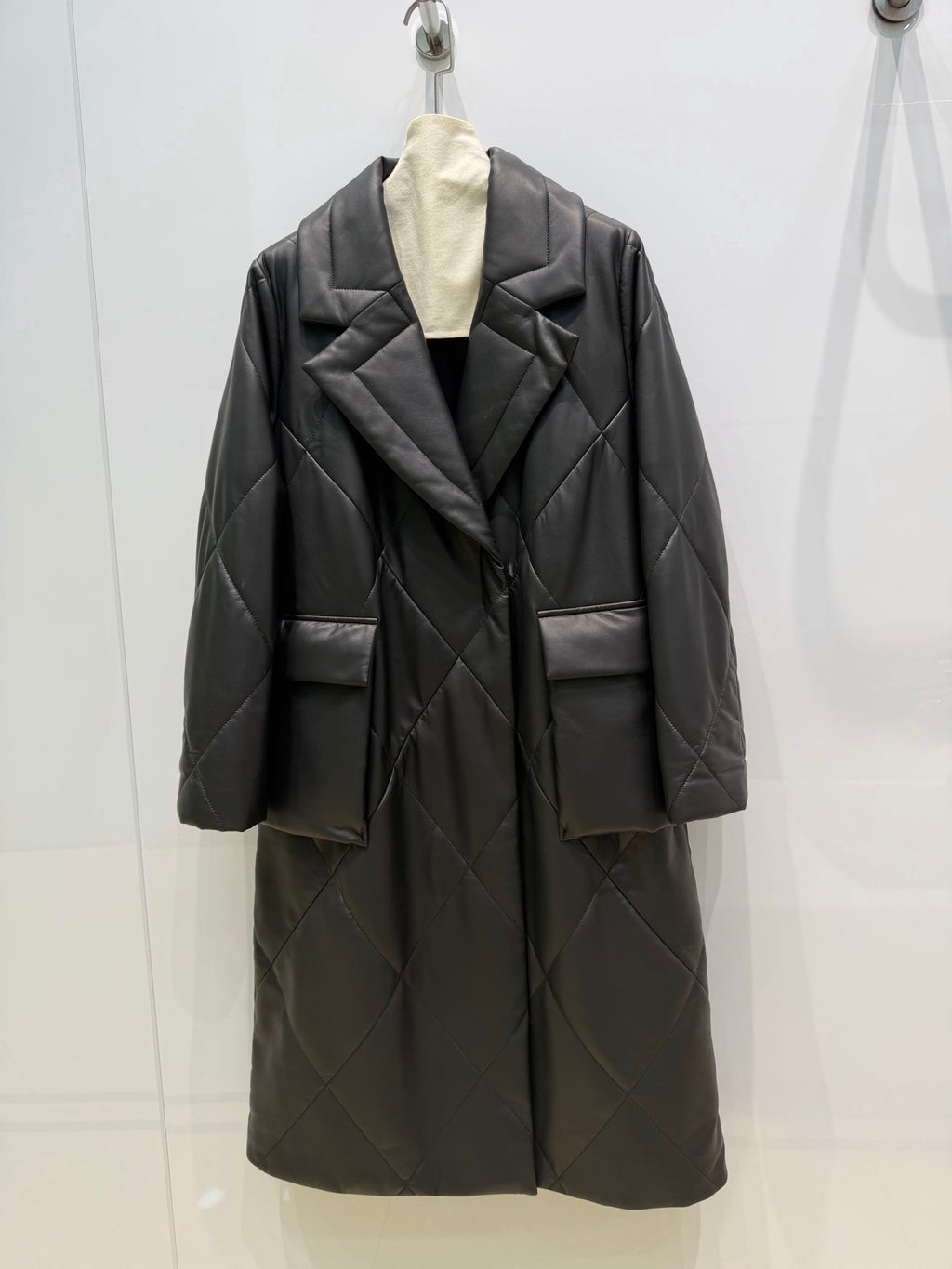 MAX MARA 25S QUILTED LONG COAT 030