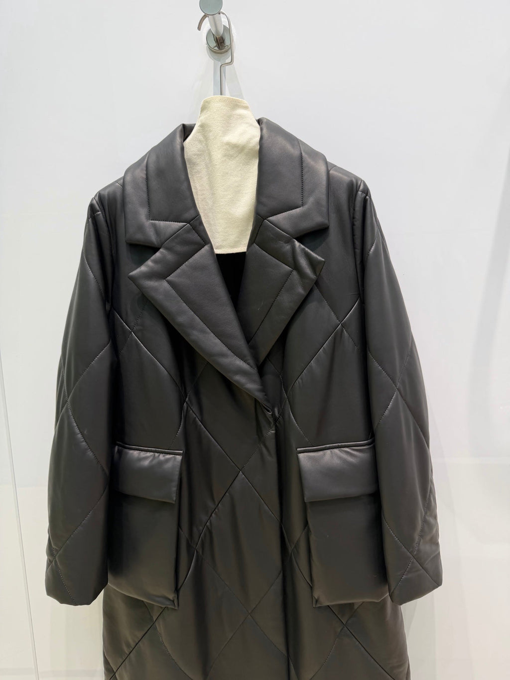MAX MARA 25S QUILTED LONG COAT 030
