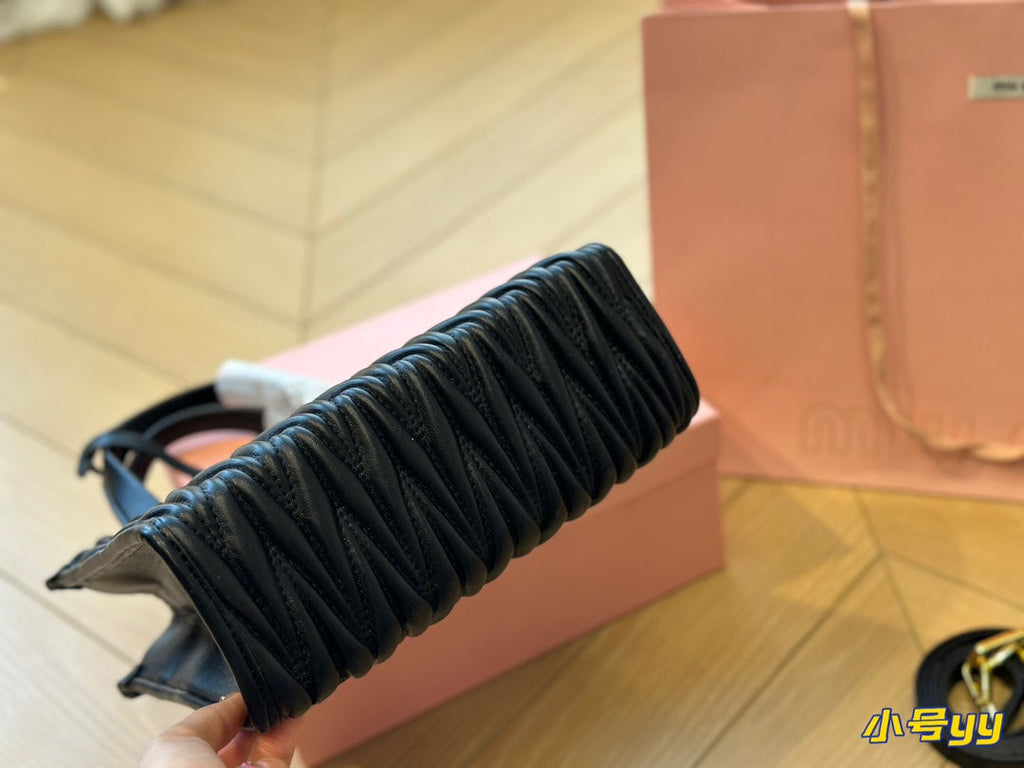 HOBO 24 BAG IN BLACK LAMBSKIN