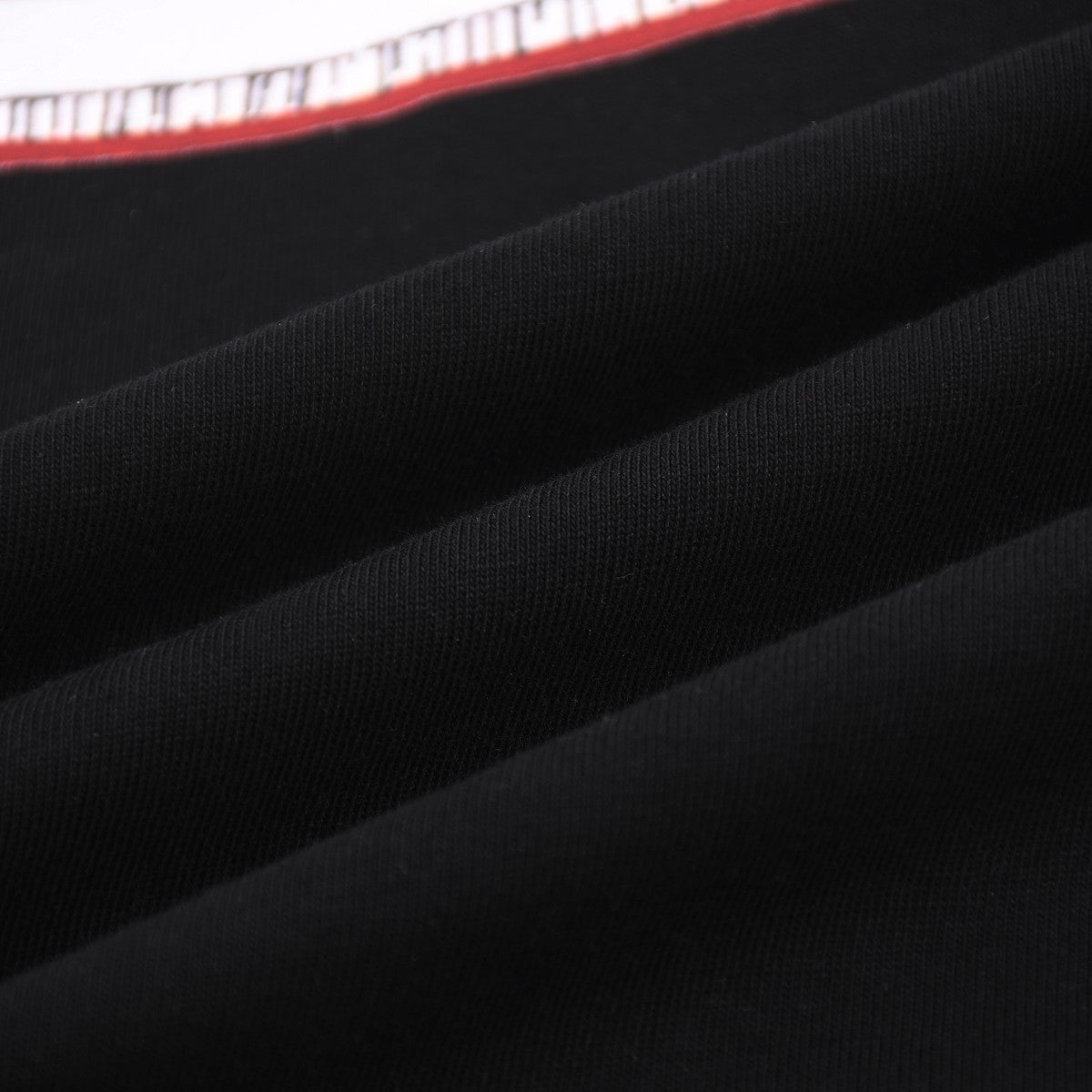 GUCCI T-SHIRT 236901