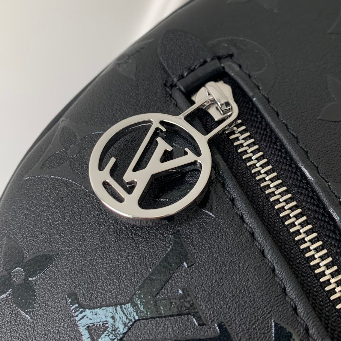 LOOP HOBO 23 IN BLACK MONOGRAM EMPREINTE CALFSKIN EMBOSSED LOGO