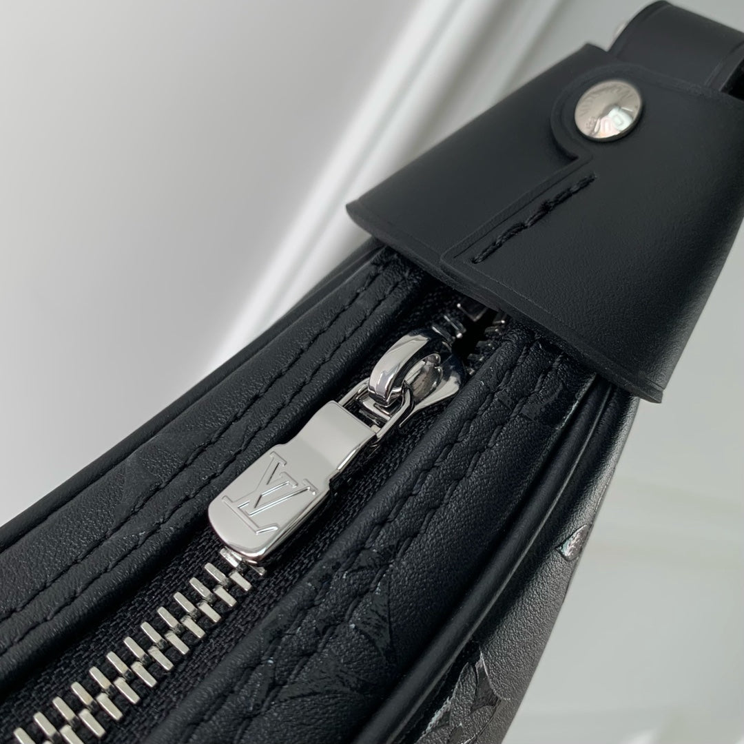 LOOP HOBO 23 IN BLACK MONOGRAM EMPREINTE CALFSKIN EMBOSSED LOGO