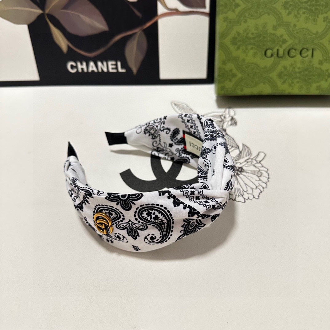 HAIRBAND IN WHITE AND BLACK PATTERN FABRIC 299347