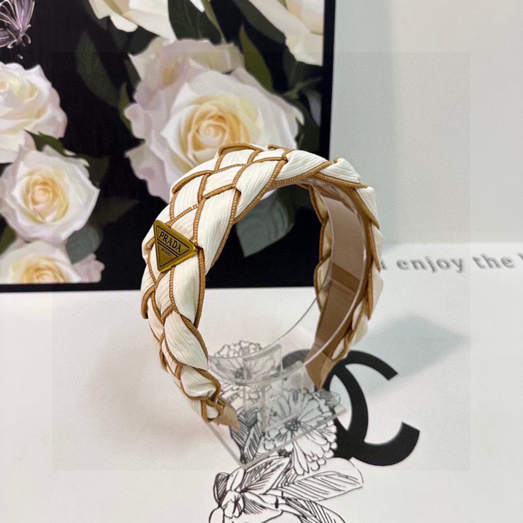 BRAIDED HEADBAND IN WHITE AND CIDER BROWN TRIM FABRIC 381460