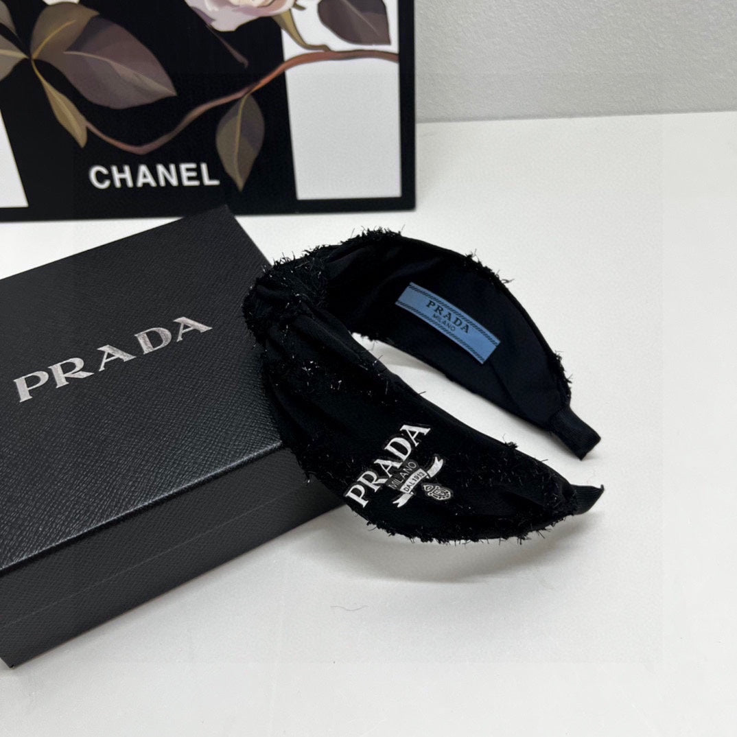 HAIRBAND IN BLACK FABRIC 381468