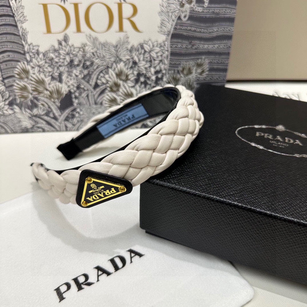 BRAIDED HAIRBAND IN WHITE SOFT LAMBSKIN 432845