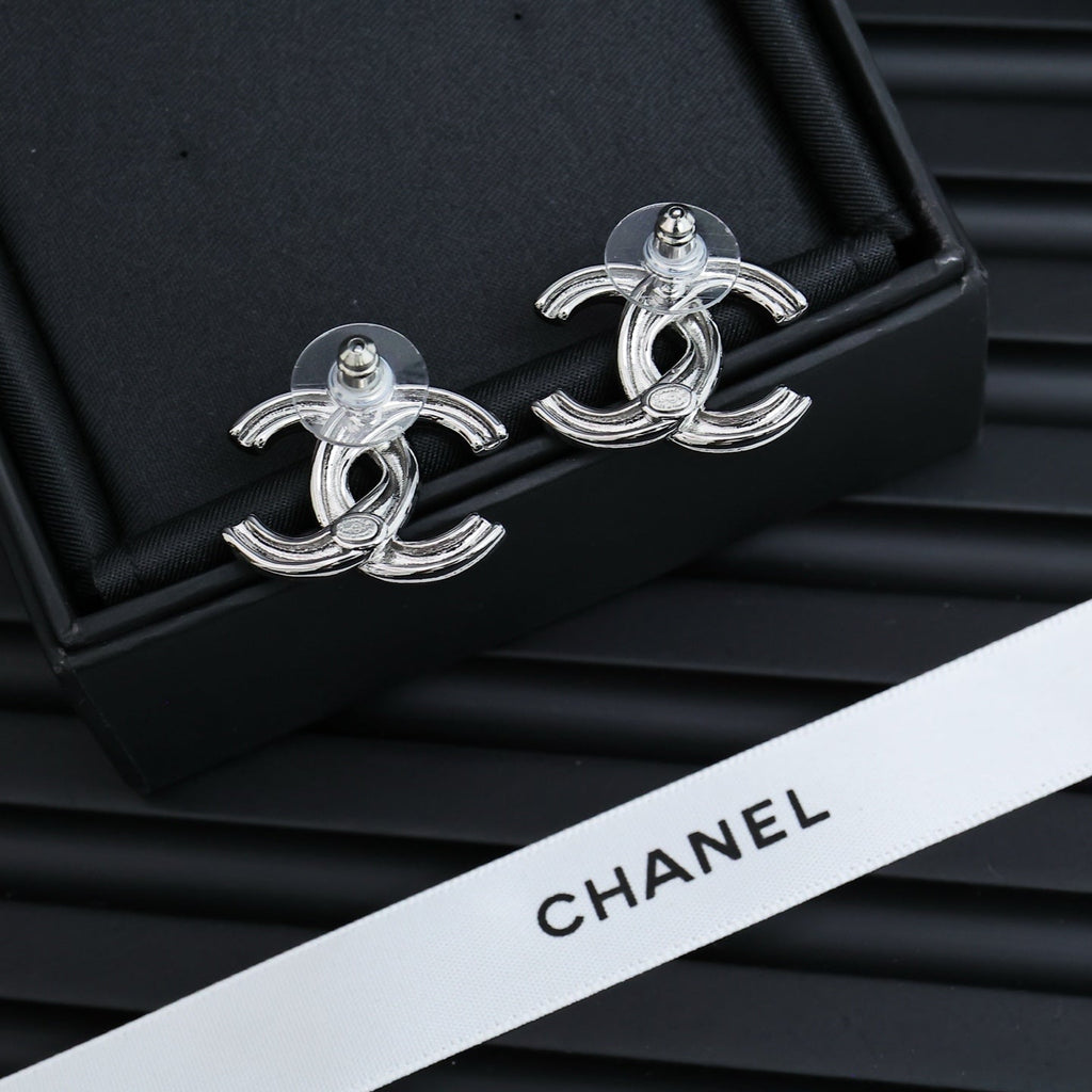 CC 25S DOUBLE C IN METAL EARRINGS