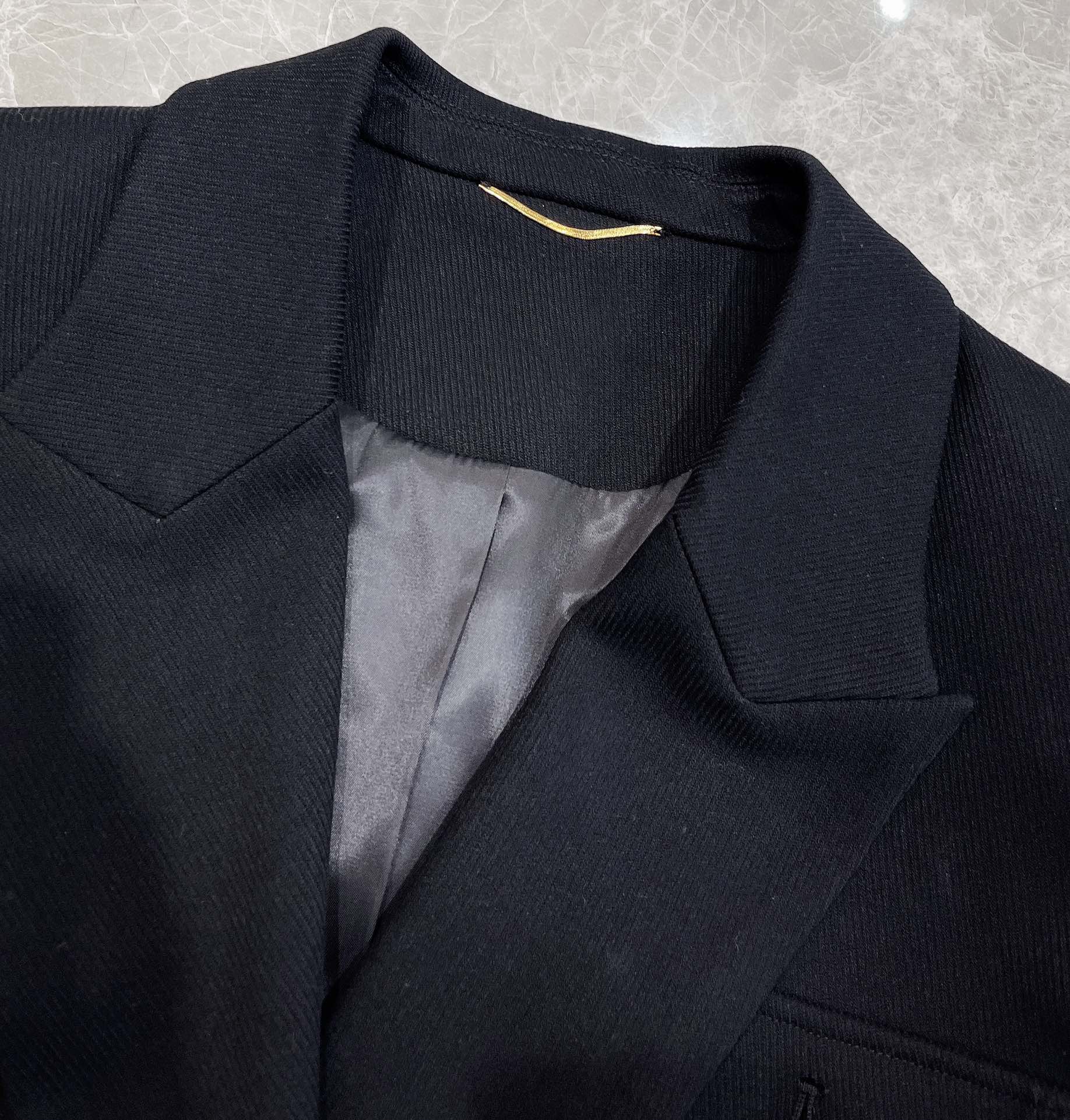 YSL 25S BELTED BLAZER STYLE 151