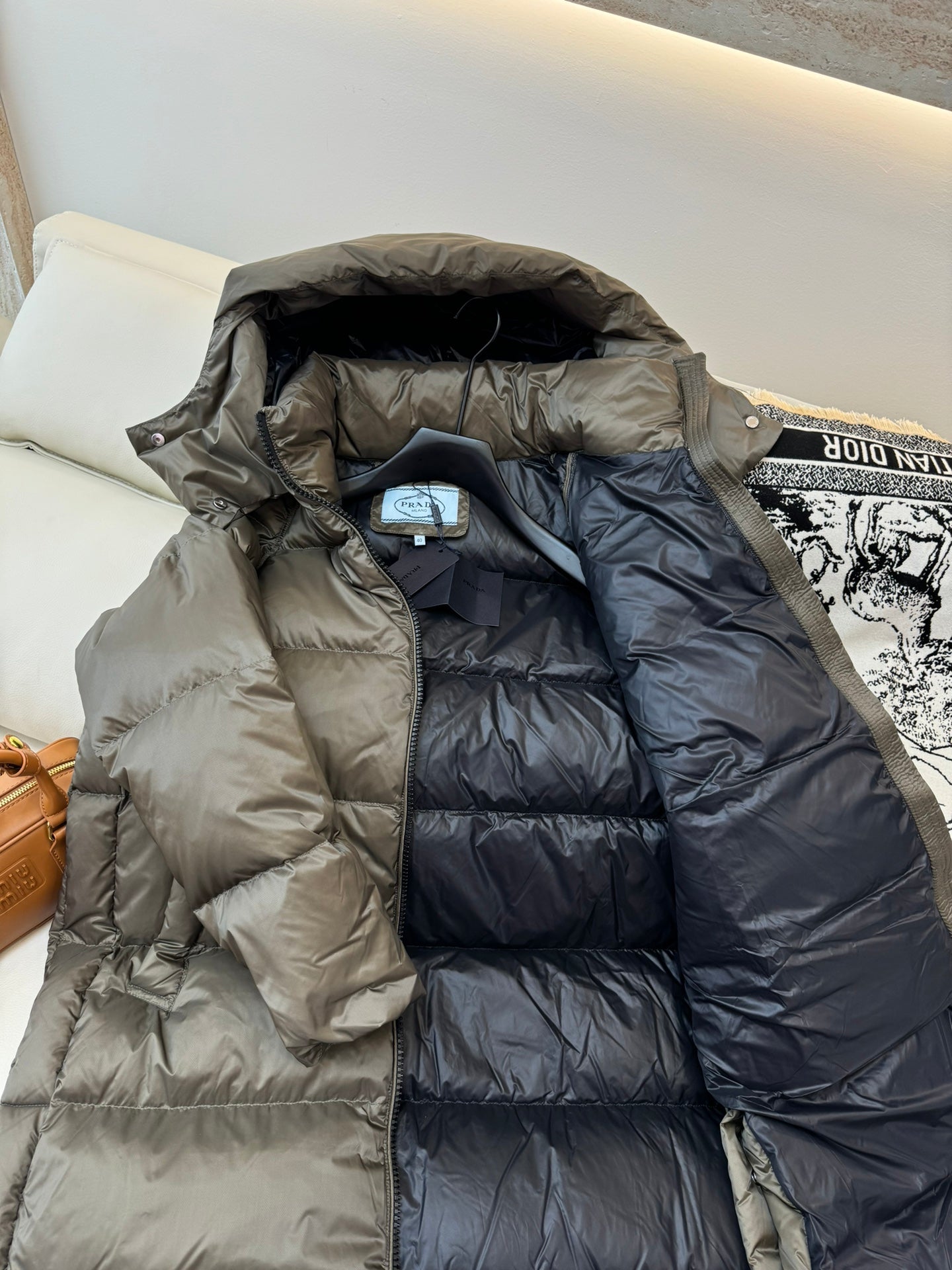 PRADA 25S DOWN JACKET 444