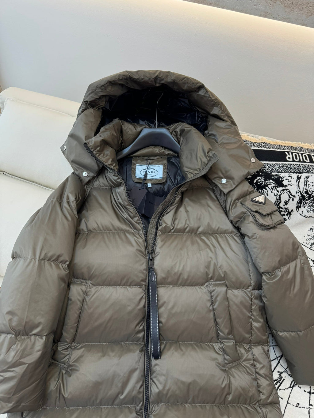 PRADA 25S DOWN JACKET 444