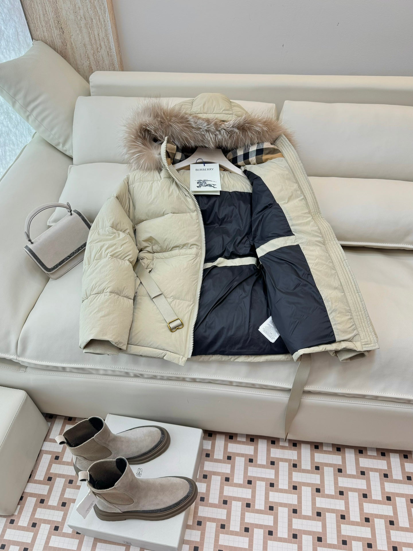 BURBERRY 25S DOWN JACKET 338