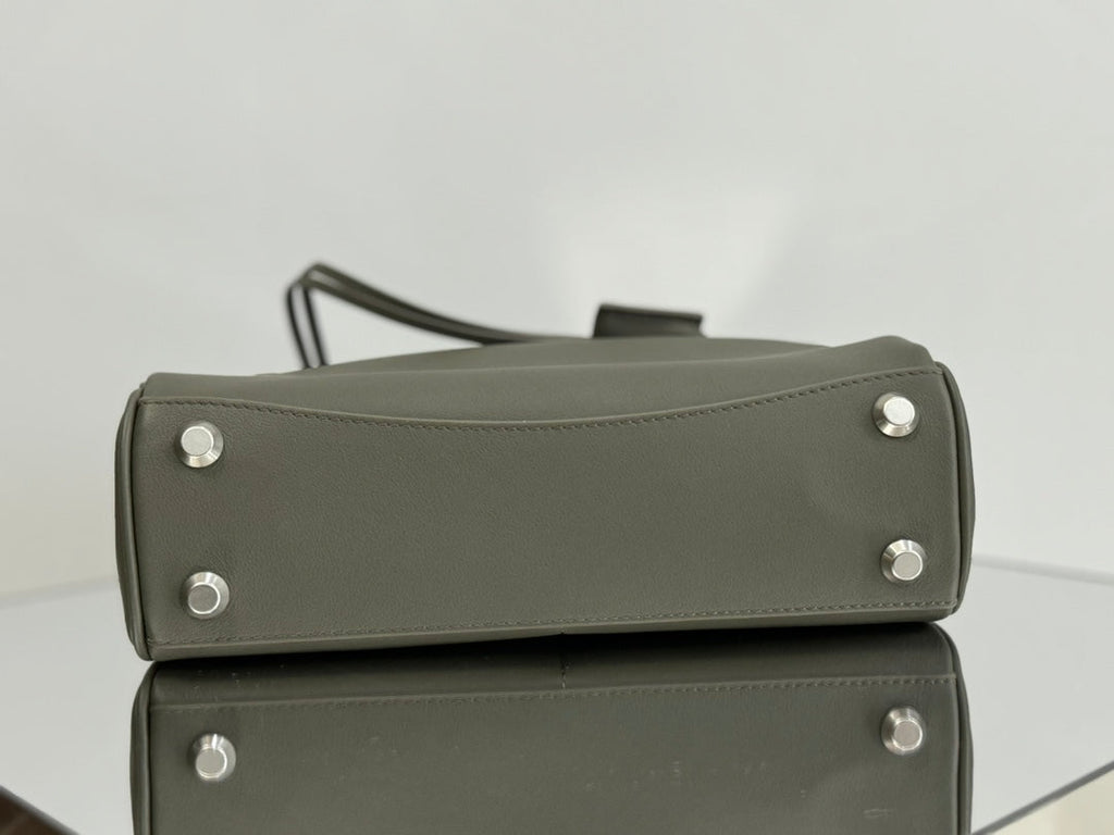 RODEO SMALL BAG 29 IN KHAKI GREEN SMOOTH CALFSKIN SILVER HARDWARE