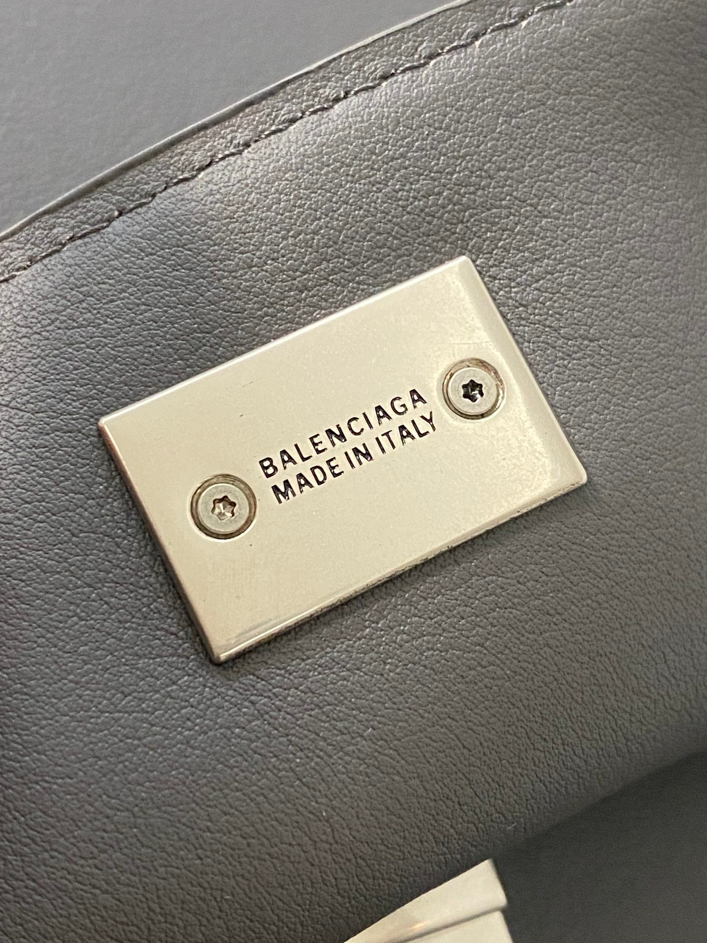 RODEO MEDIUM BAG 35 IN GREY SMOOTH CALFSKIN SILVER HARDWARE