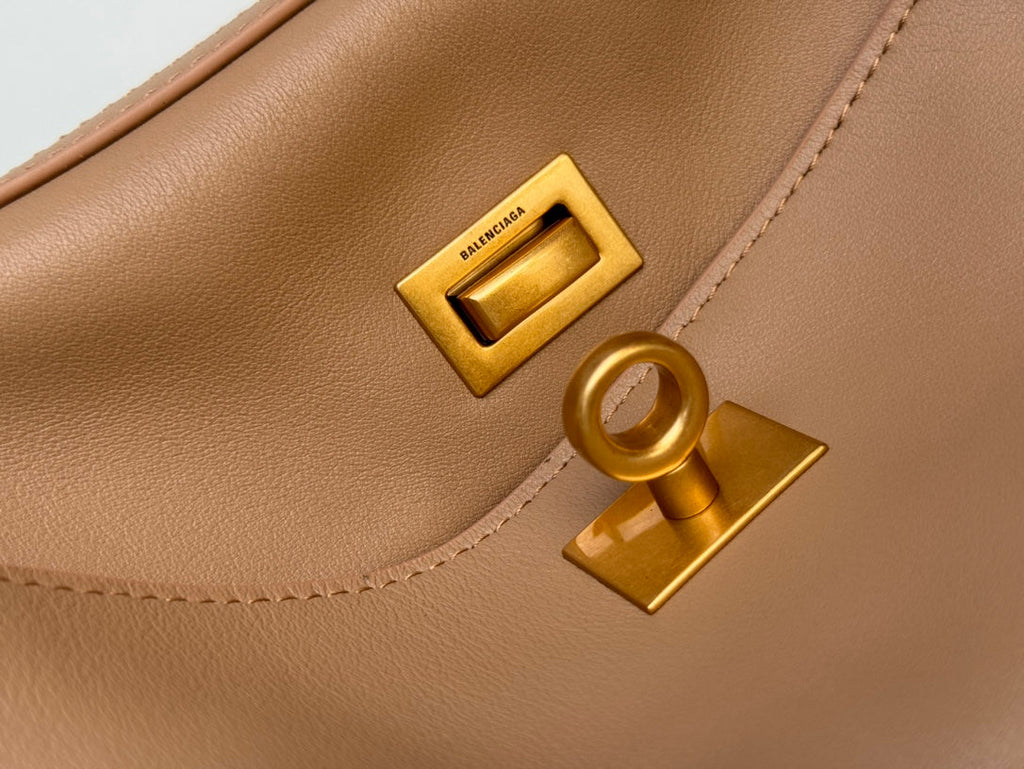 RODEO MEDIUM BAG 35 IN CAMEL BEIGE SMOOTH CALFSKIN GOLD HARDWARE