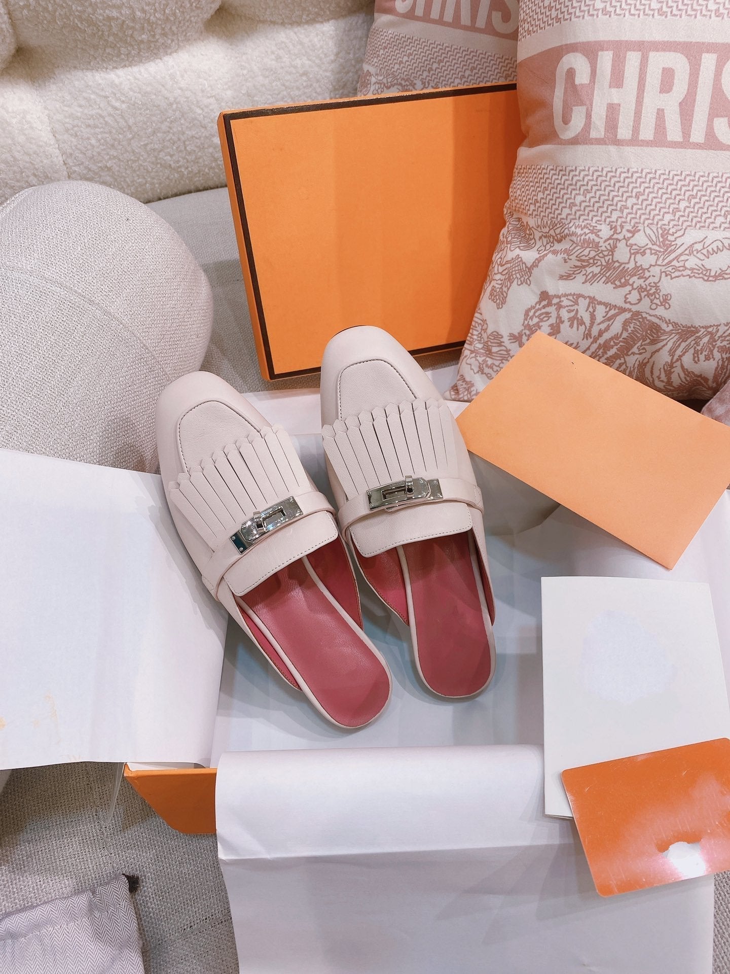 0Z Mule Fringed Light Pink