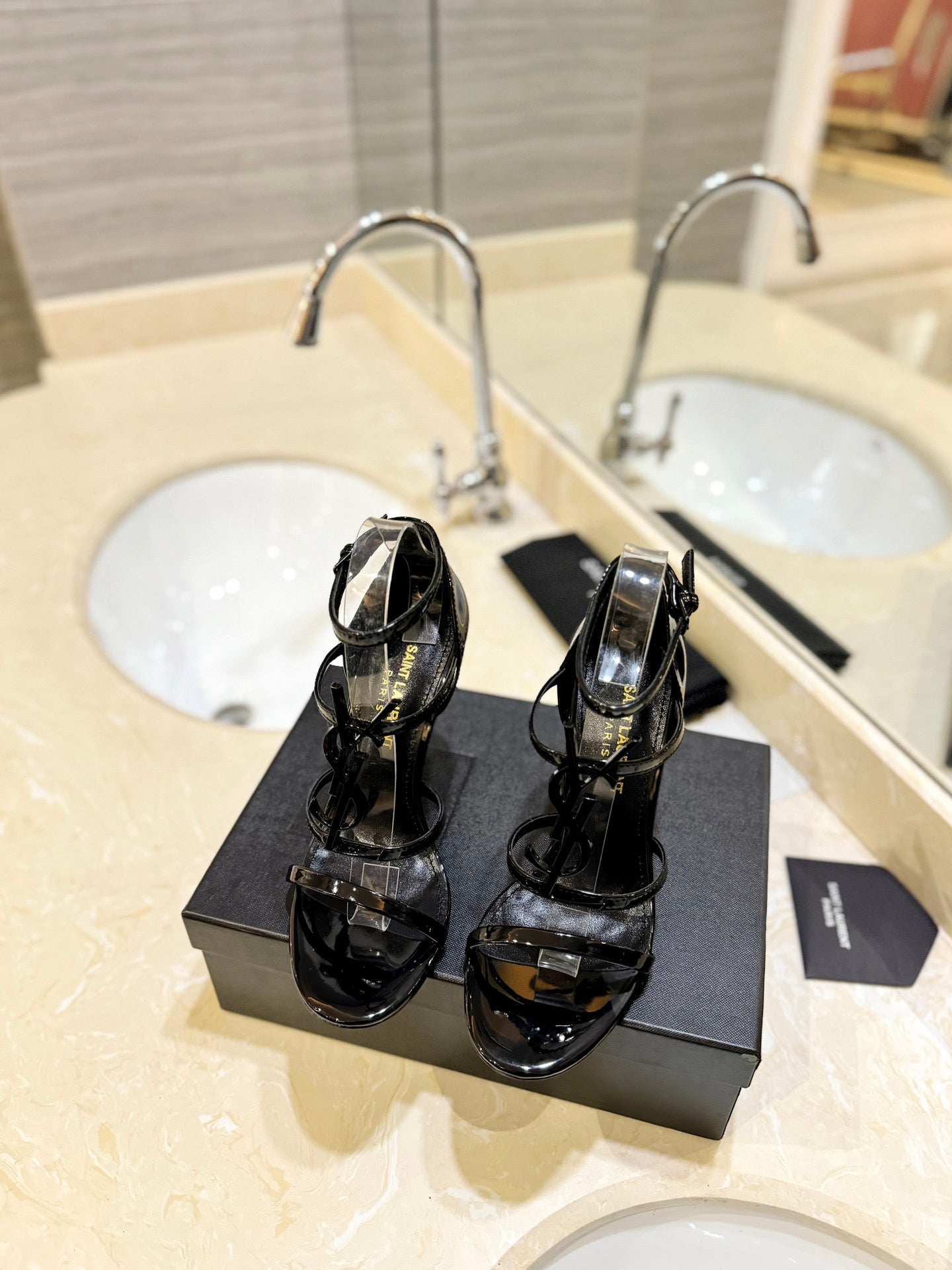 SL CASSANDRA HEELED SANDALS BLACK POLISHED CALFSKIN