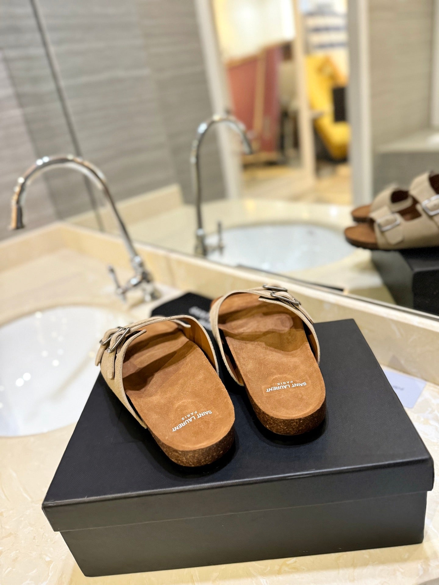 SL Flat Sandal Women Brown Beige Seude