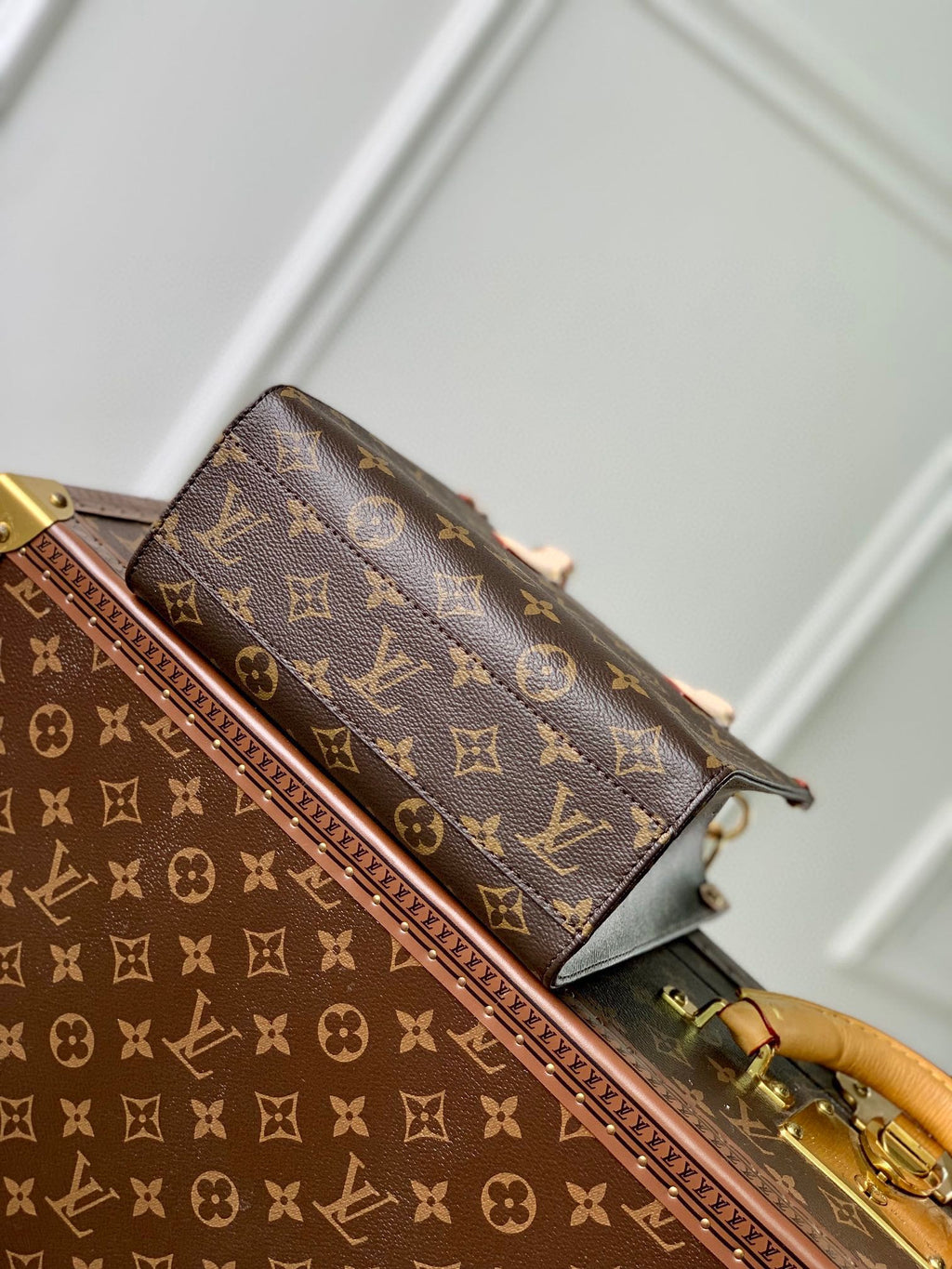 SAC PLAT 22 IN BROWN MONOGRAM COATED CANVAS AND CALFSKIN GOLD HARDWARE