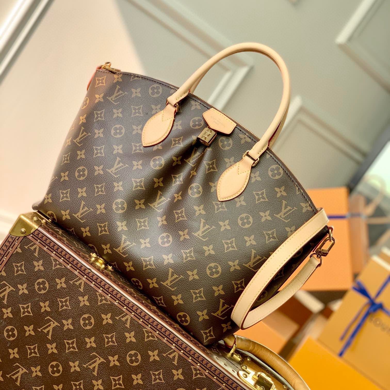 BOÉTIE PM TOTE 31.5 IN BROWN MONOGRAM COATED CANVAS AND CALFSKIN