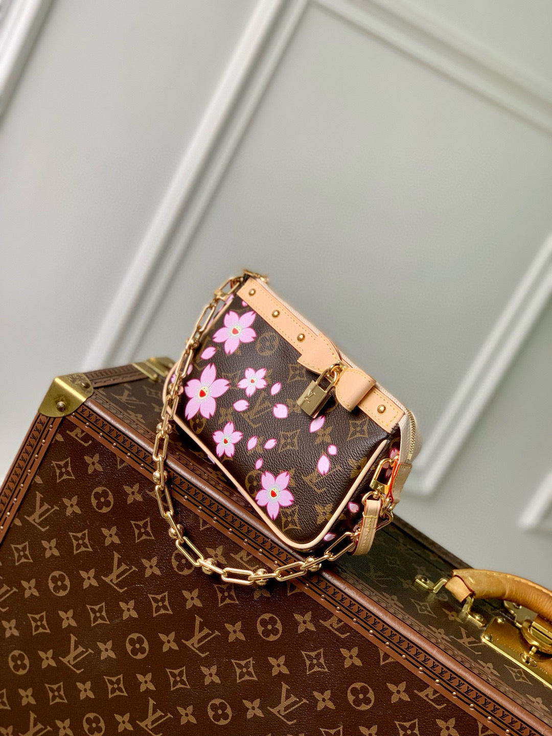 POCHETTE ACCESSOIRES BAG 22 IN SAKURA BROWN MONOGRAM COATED CANVAS