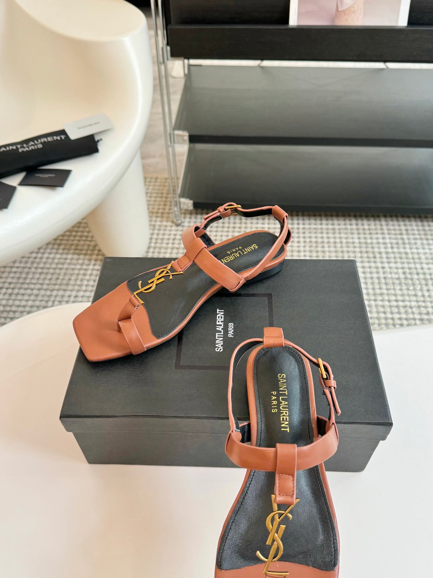 SL Cassandra Flat Sandals Black Tan Leather