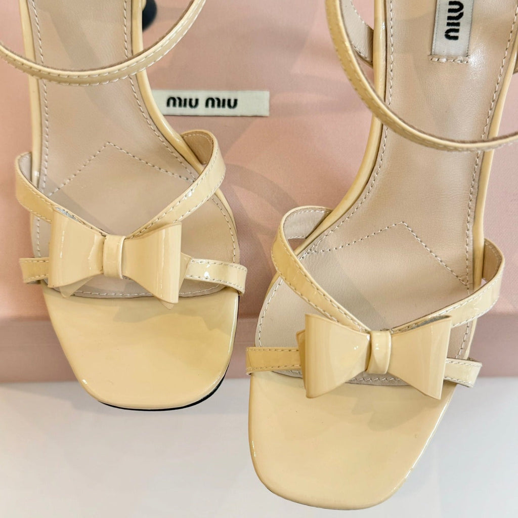 High Heels With Bows Butter Color Glossy Leather