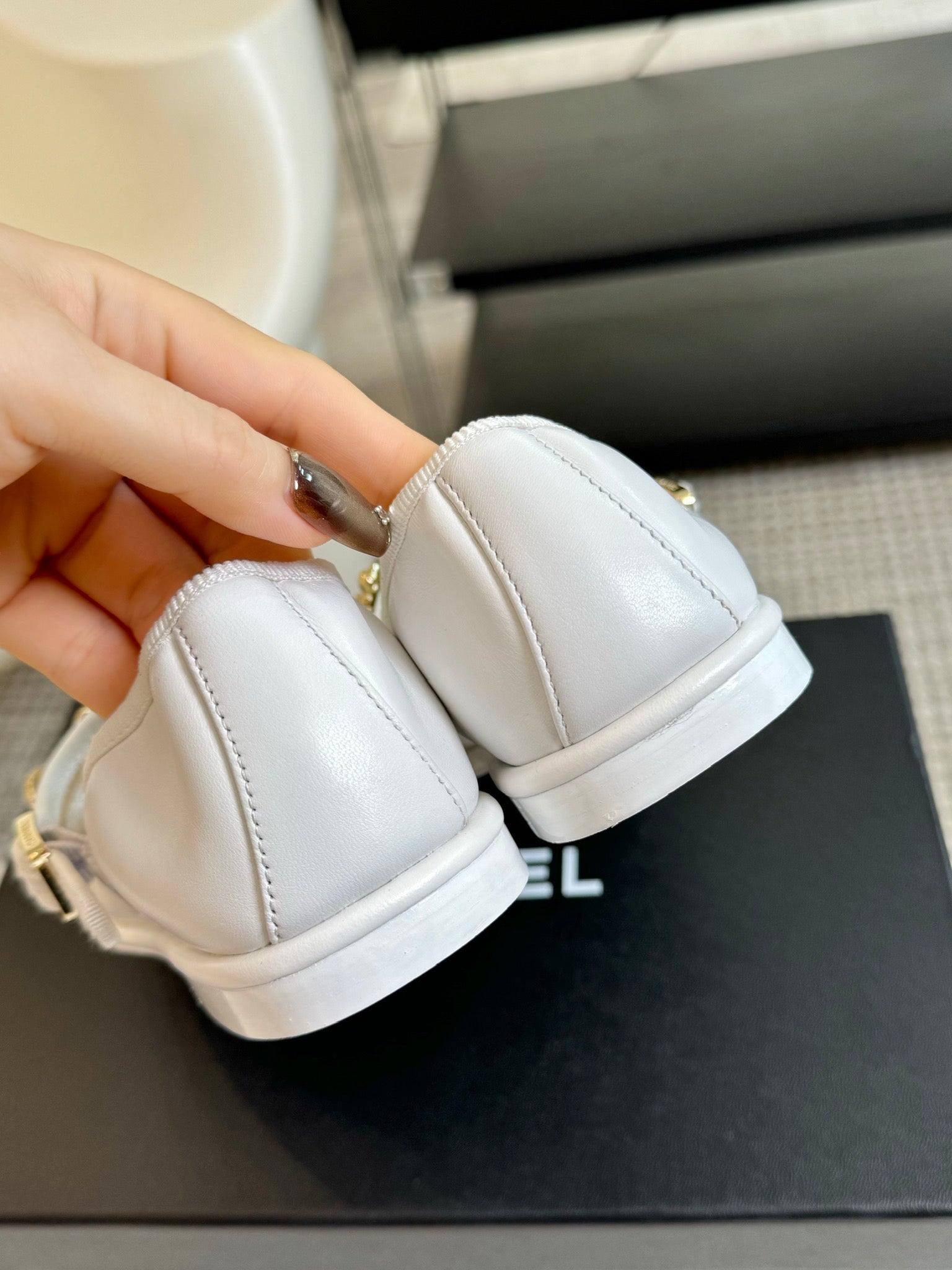 MARY JANE SHOES WHITE SHEEPSKIN