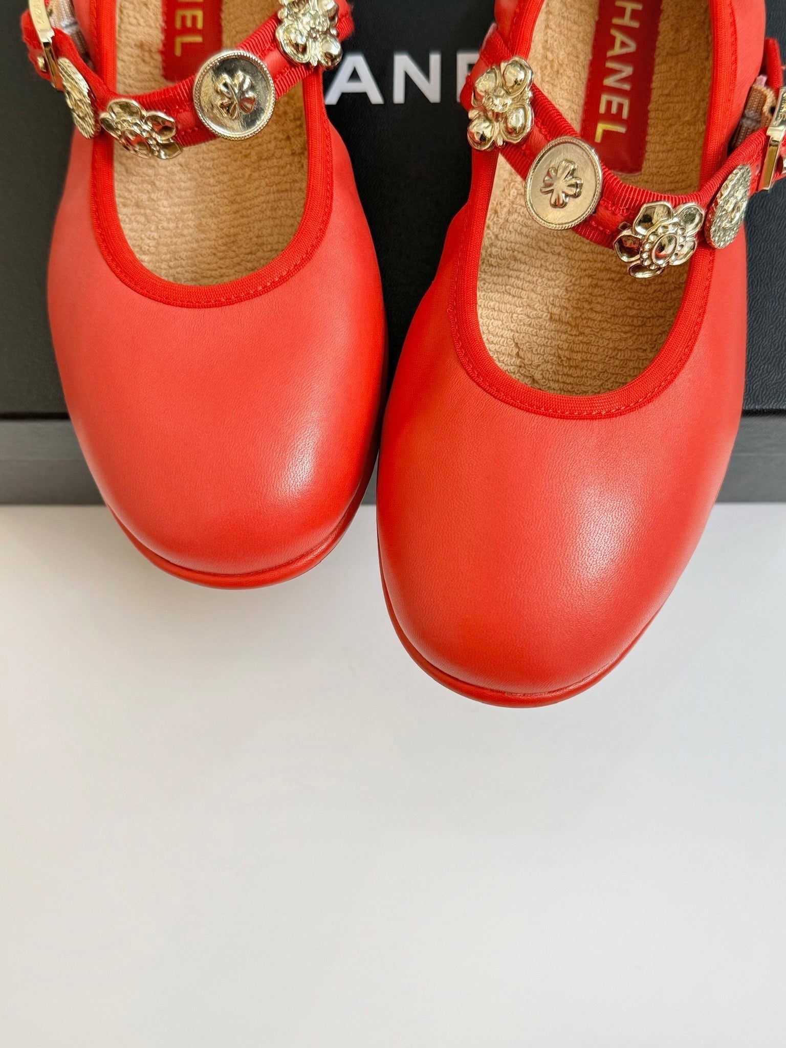 MARY JANE SHOES ROSE RED SHEEPSKIN