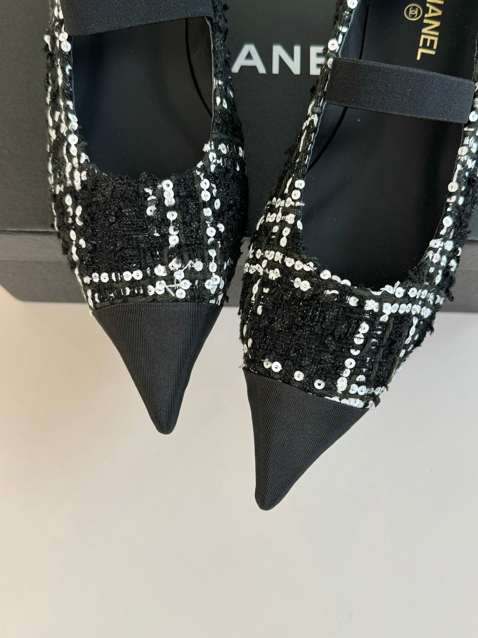 CC MARY JANE IN BLACK MIX WHITE WOOL TWEED