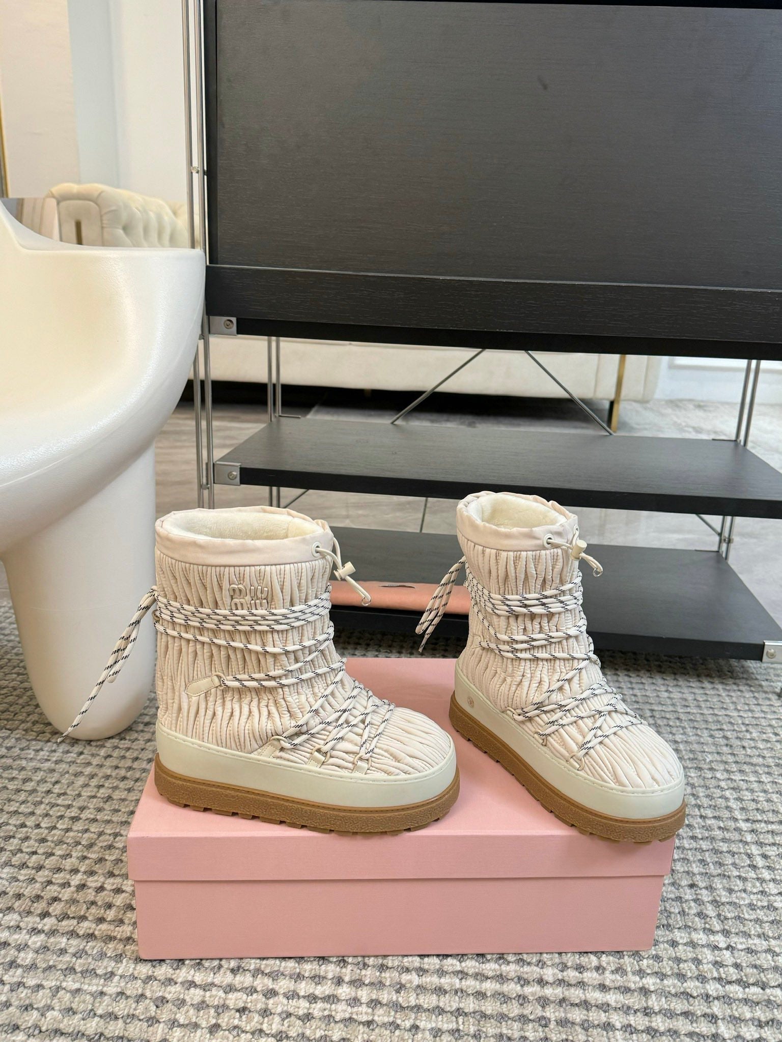 SNOW ANKLE BOOTS IN COSMIC LATTE WRINKLED NYLON