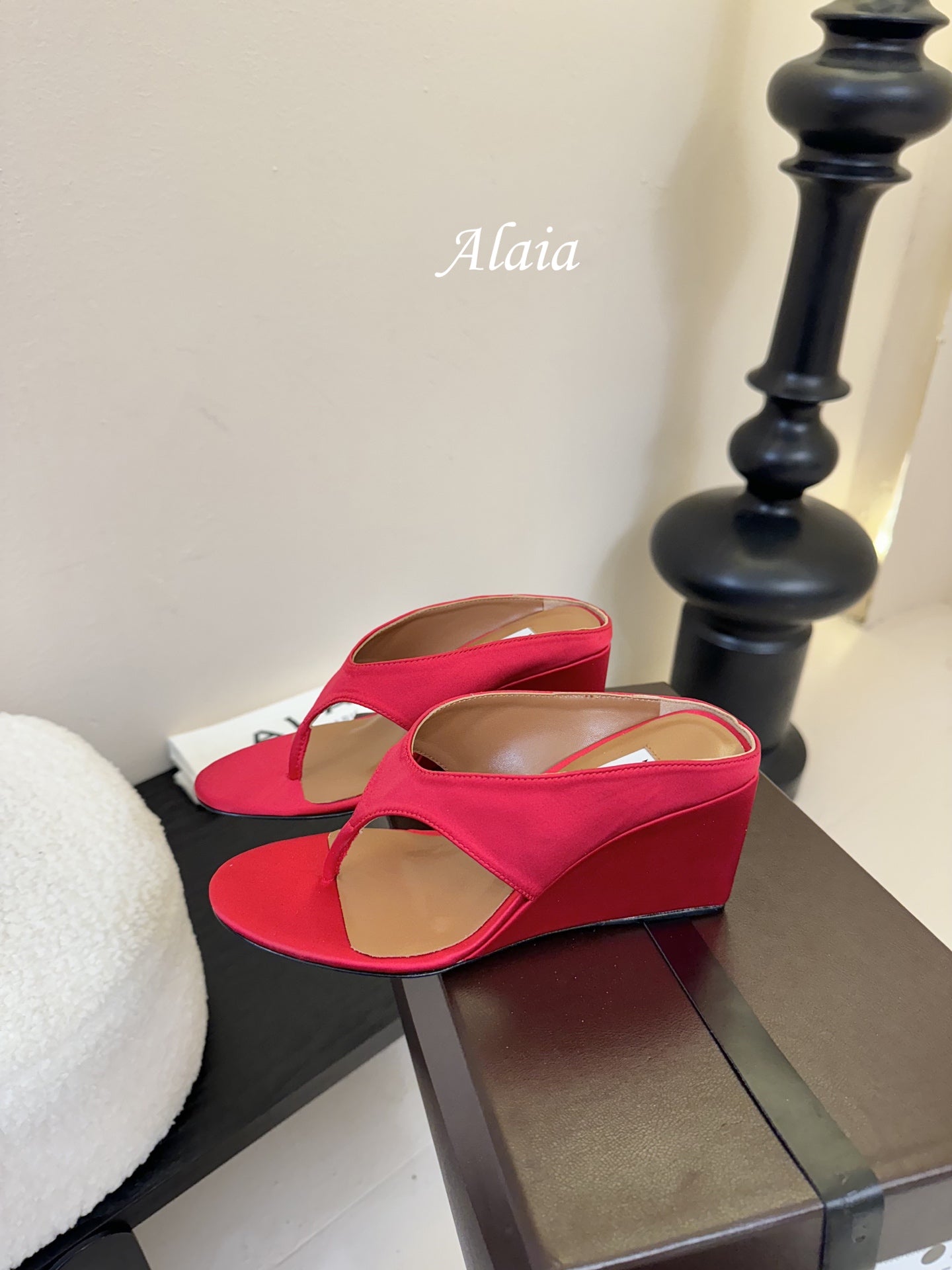 ALAIA WEDGE THONG SANDALS 25S IN RED SATIN
