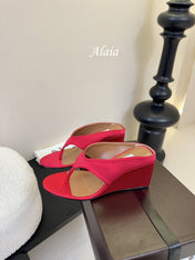 ALAIA WEDGE THONG SANDALS 25S IN RED SATIN