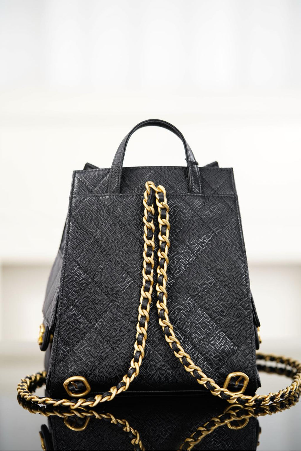 CHANEL 25S GRABRIELLE 23 CM IN BLACK LAMBSKIN WITH GOLD HARDWARE