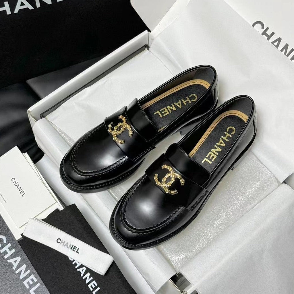 CC LOAFER BLACK CALFSKIN WITH META LOGO