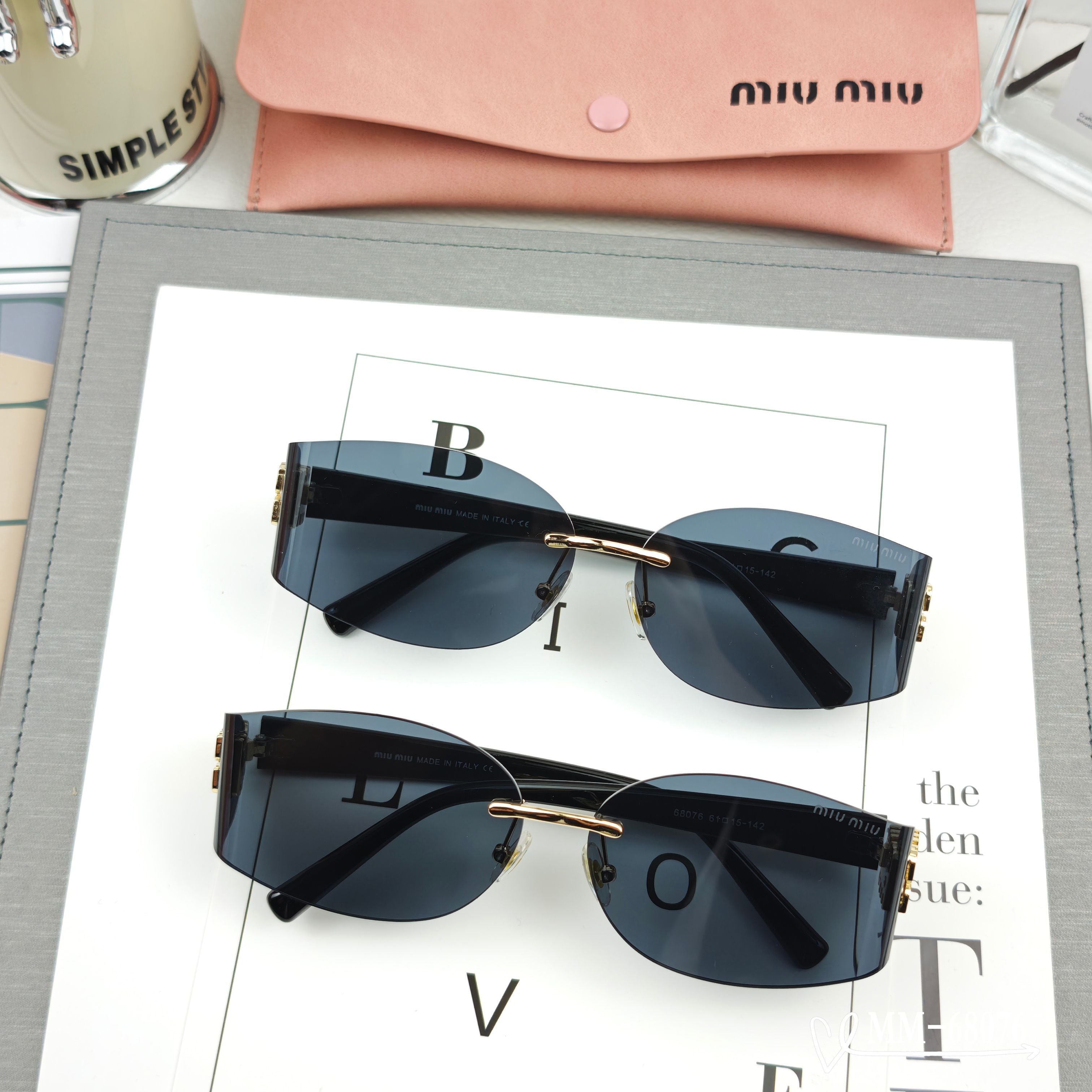 LOGO SUNGLASSES 68076 IN BLACK ACETATE