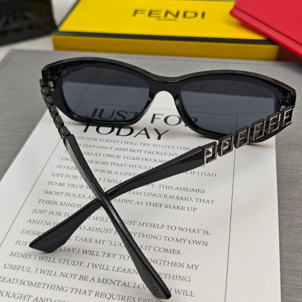 ROMA RECTANGULAR FRAME SUNGLASSES 55103 IN ACETATE