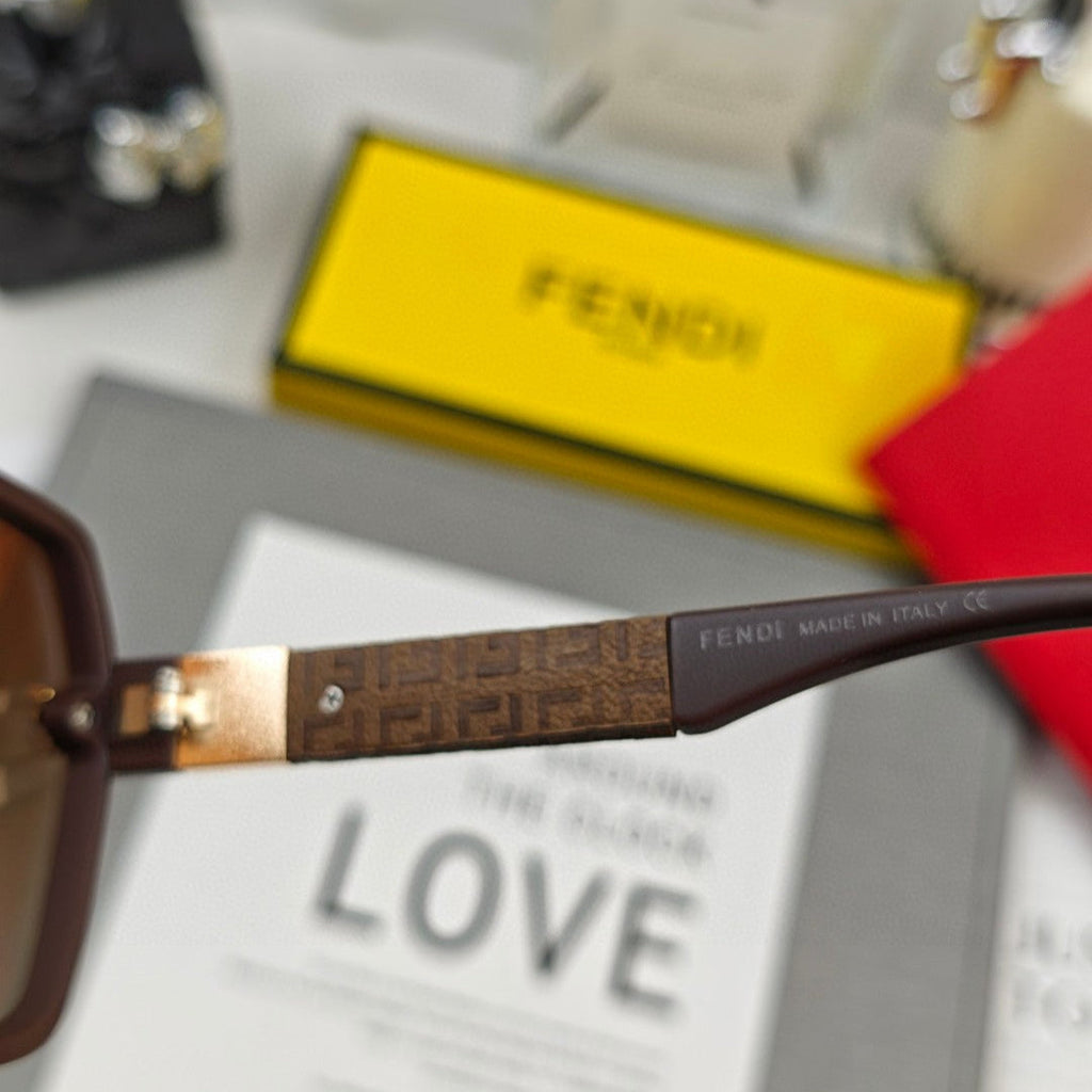 OVERSIZED FF DIAMONDS SQUARE FRAME SUNGLASSES 53041 IN ACETATE