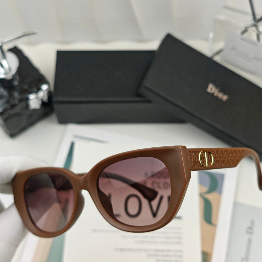 MONTAIGNE SUNGLASS 55119 IN ACETATE