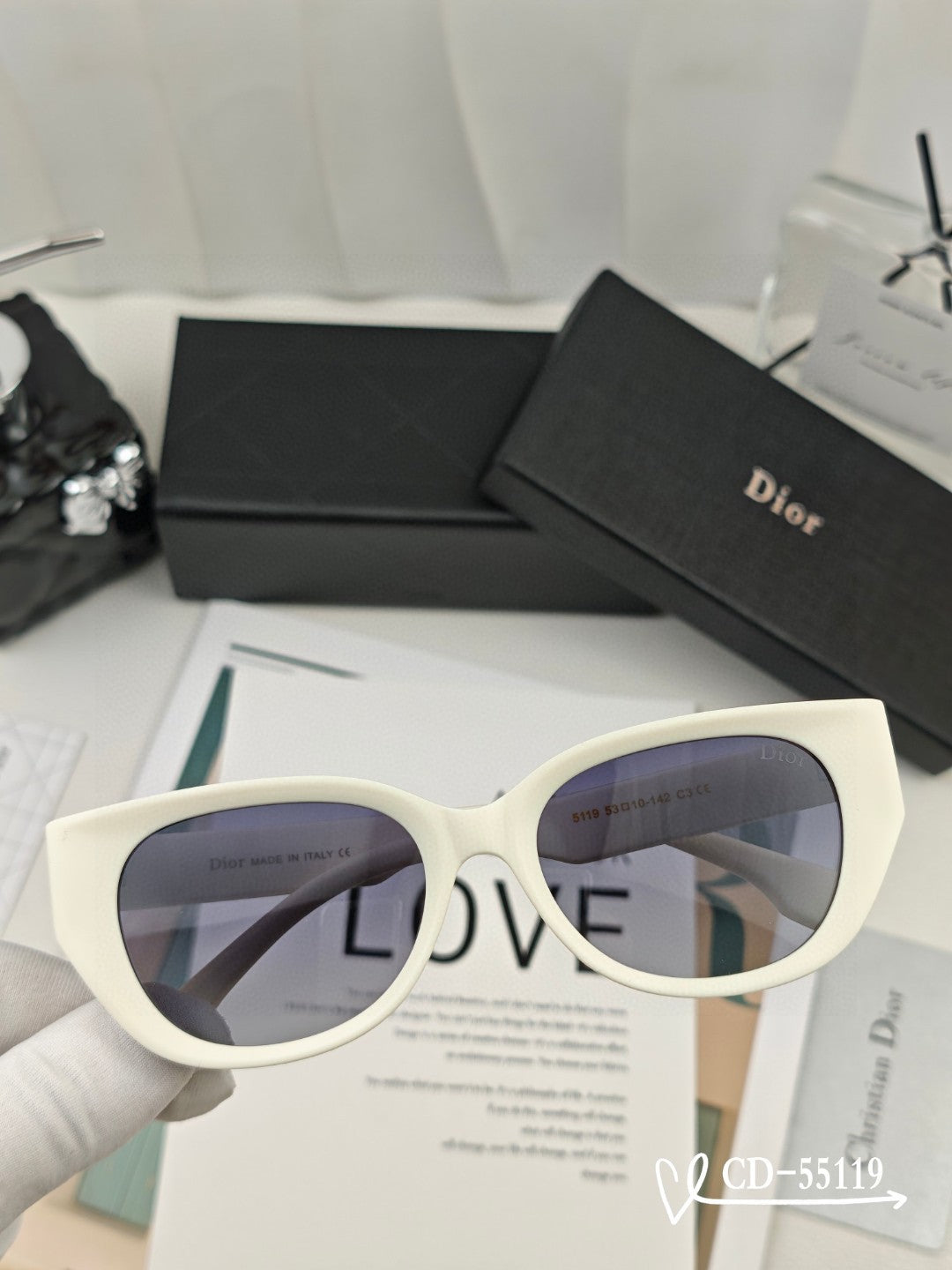 MONTAIGNE SUNGLASS 55119 IN ACETATE