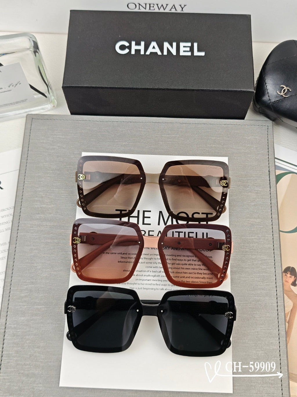 SQUARE SUNGLASSES 59909 IN BLACK TR FRAME WITH RESIN LENSES