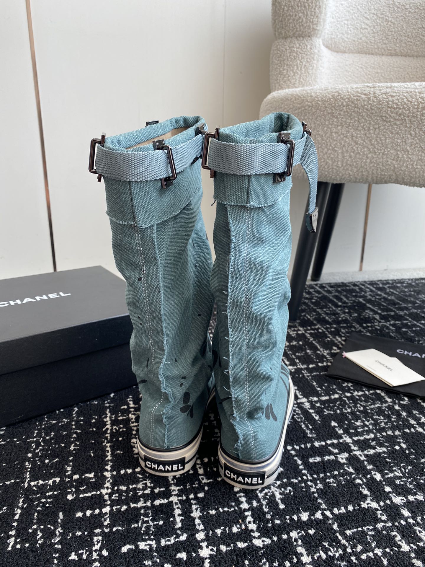 HIGH BOOTS IN SAPPHIRE BLUE CANVAS