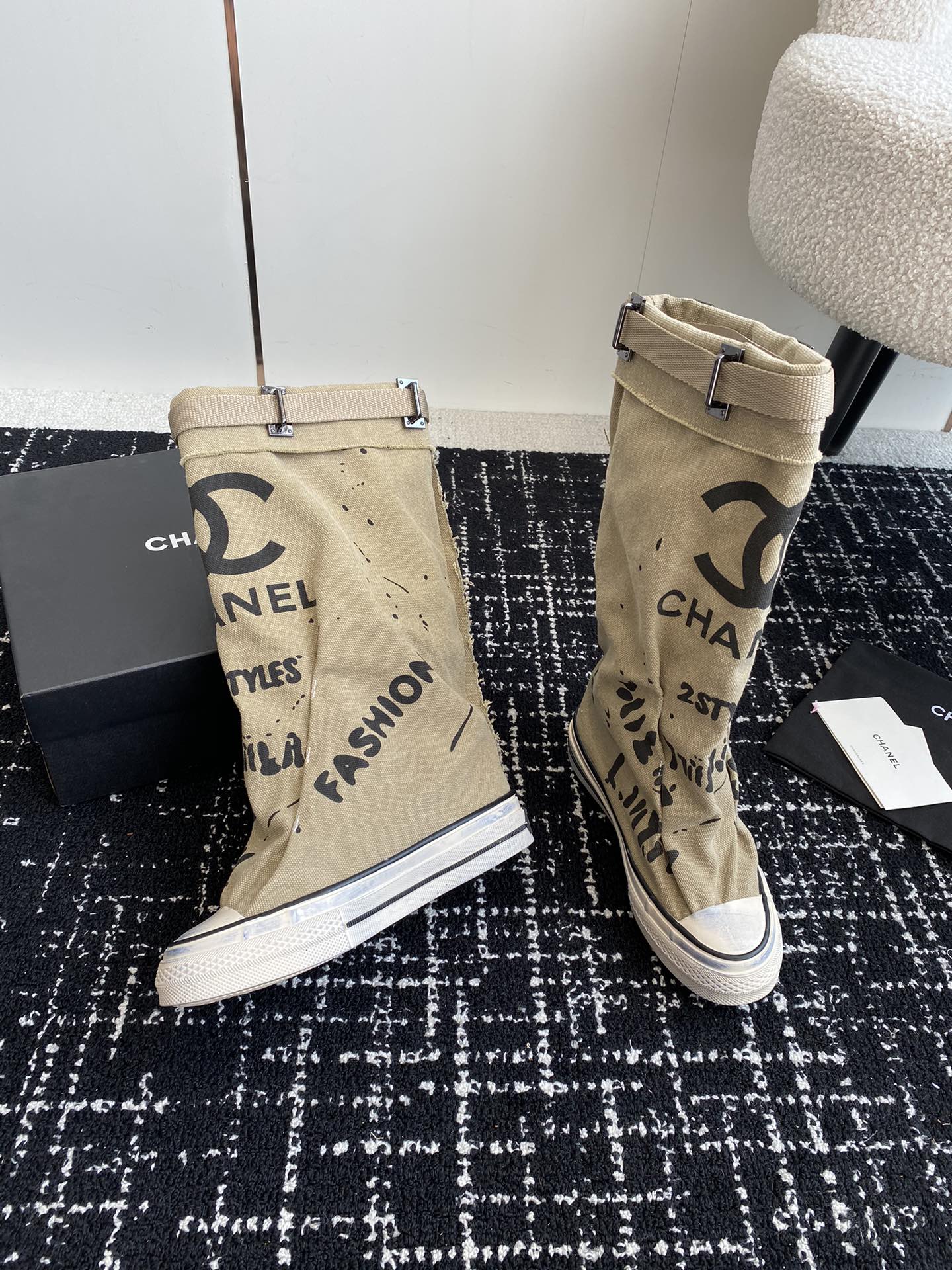 HIGH BOOTS IN TORTILLA BROWN CANVAS