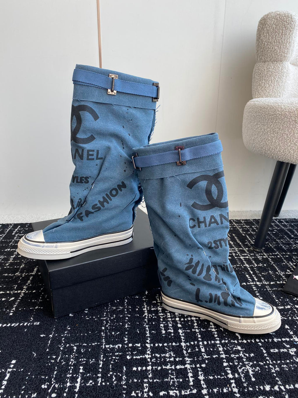 HIGH BOOTS IN OCEAN BLUE CANVAS