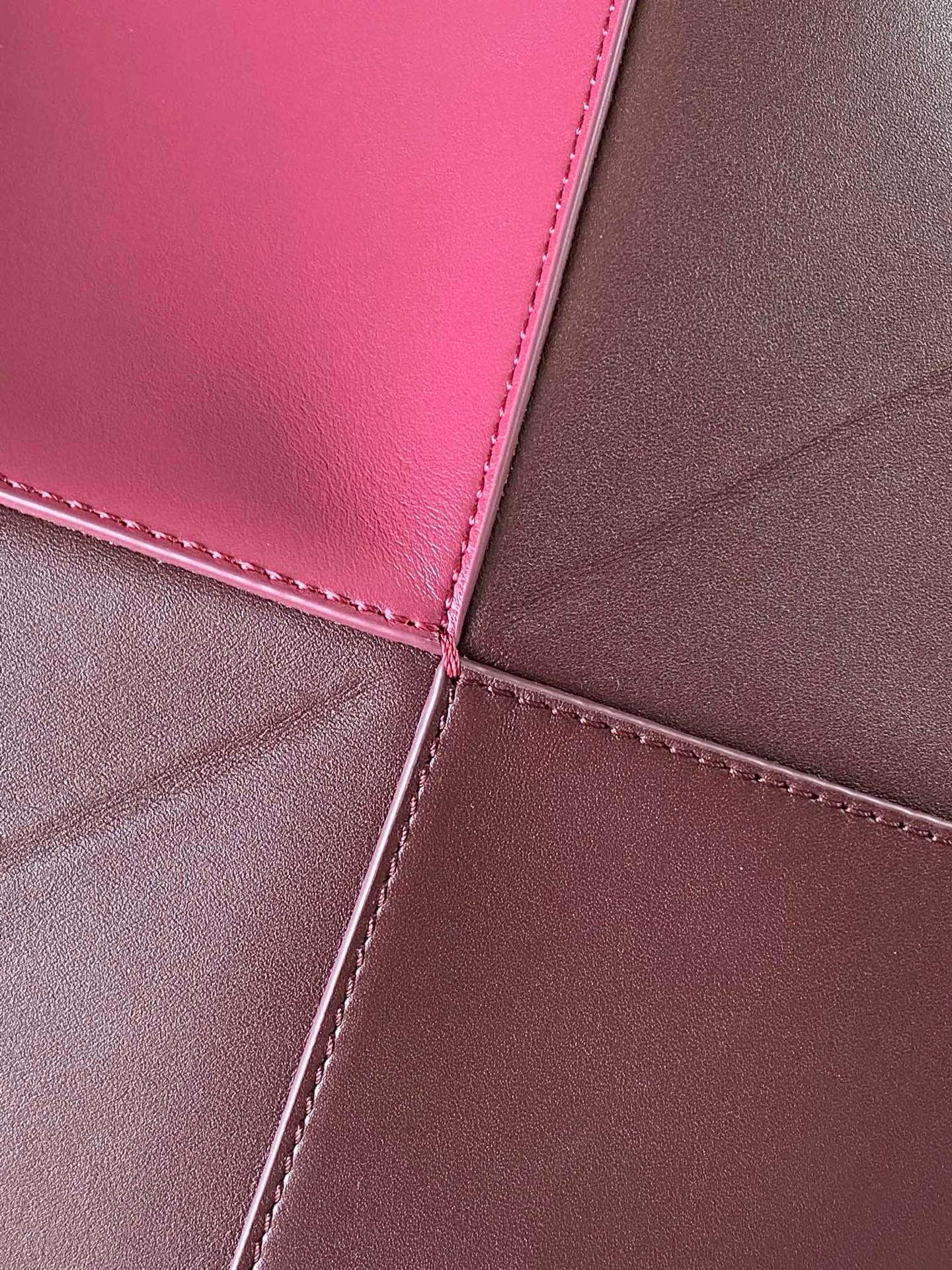 LOEWE 25S PUZZLE FOLD BAG 31 IN BURGUNDY SHINY CALFSKIN