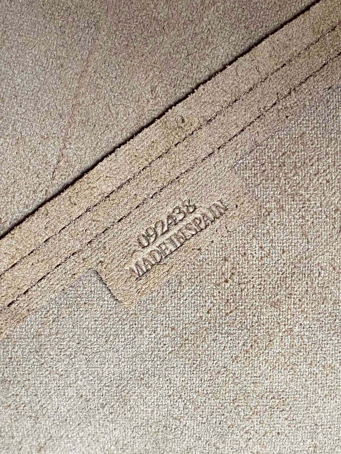 LOEWE 25S PUZZLE FOLD BAG 31 IN BURGUNDY SHINY CALFSKIN