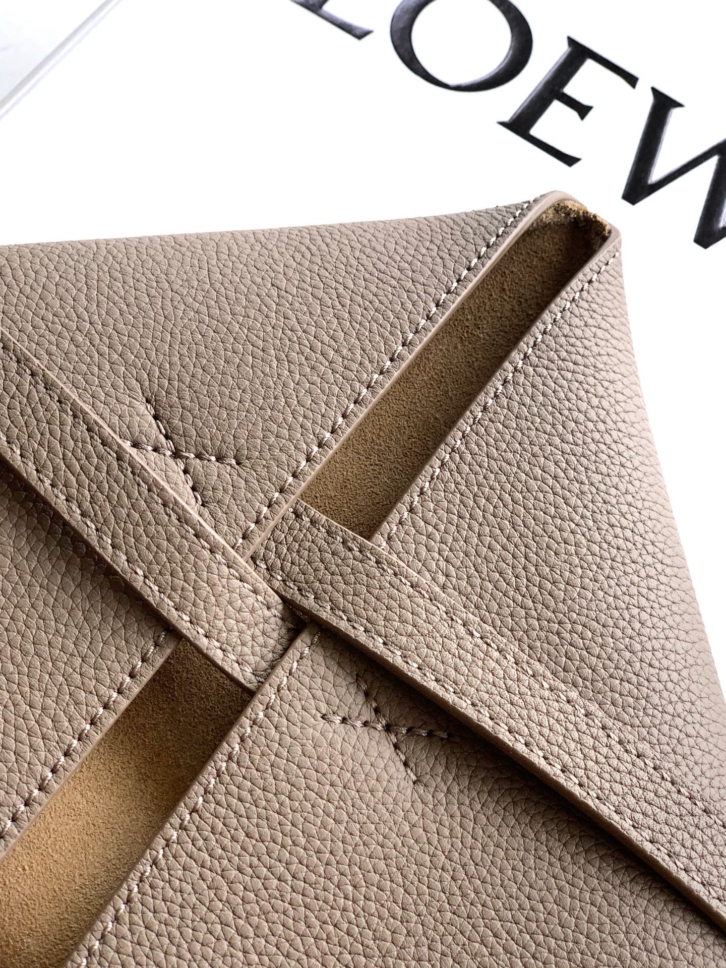 LOEWE 25S PUZZLE FOLD BAG 31 IN TAUPE NAPPA COWHIDE LEATHER