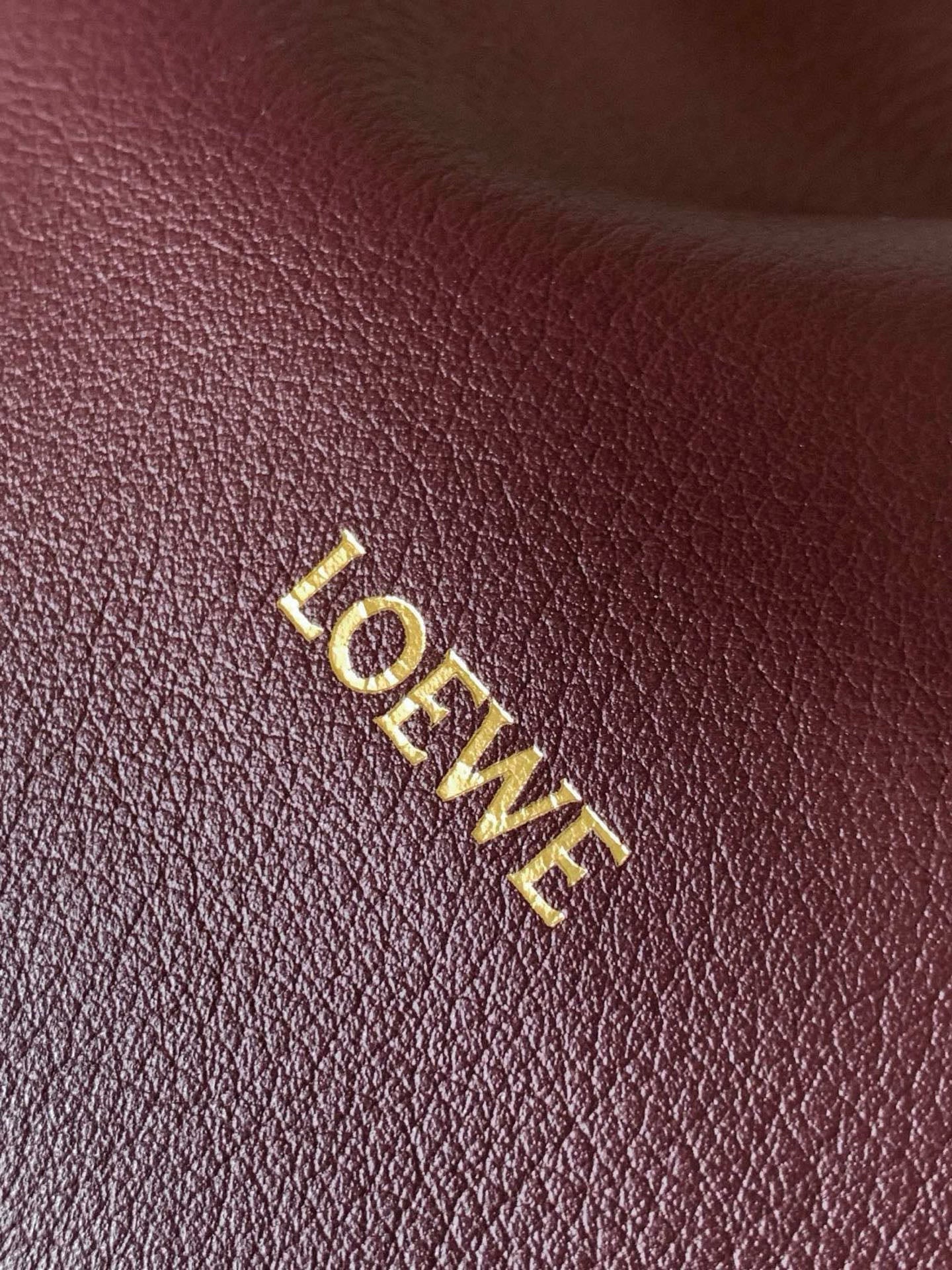 LOEWE 25S MEDIUM FLAMENCO CLUTCH BAG 23 IN DARK ROSEWOOD CALFSKIN